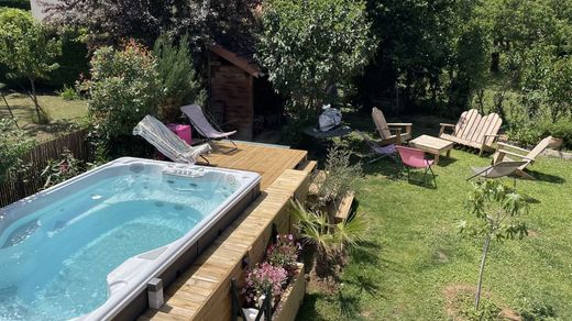 Maison de luxe à Lucenay, Rhône