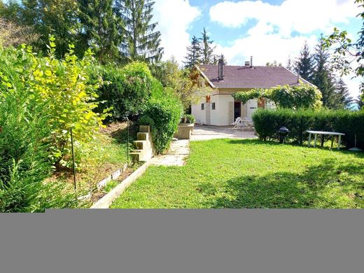 Luxe woning in Lucinges, Haute-Savoie