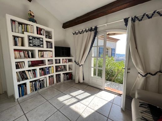 Luxury home in Saint-Martin-de-Valgalgues, Gard