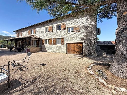 Luxury home in Saint-Gengoux-de-Scissé, Saône-et-Loire