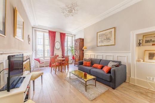 Apartment in Versailles, Yvelines