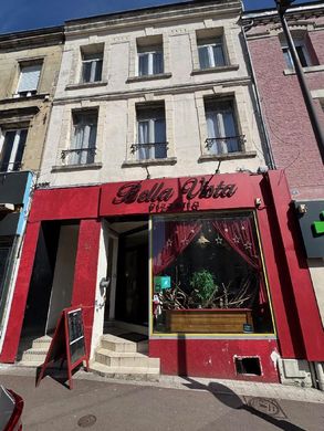 Edificio en Saint-Quentin, Aisne