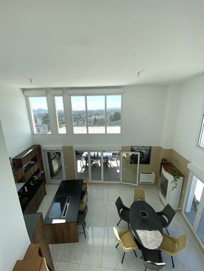 Apartment / Etagenwohnung in Marseille, Bouches-du-Rhône