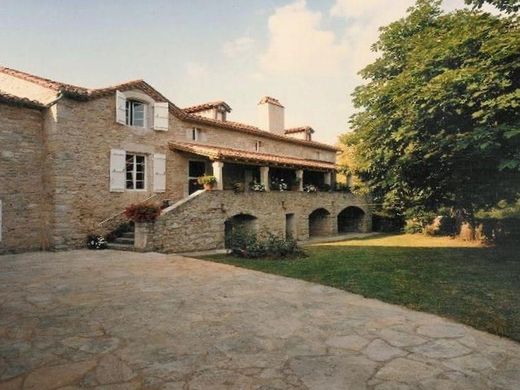 Maison de luxe à Cahors, Lot