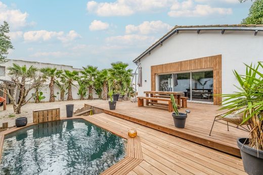 Luxury home in Agde, Hérault