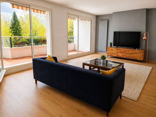 Apartment / Etagenwohnung in Saint-Gratien, Val d'Oise