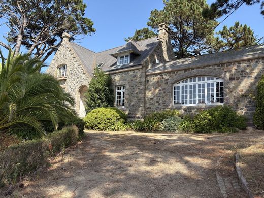 Luxury home in Perros-Guirec, Côtes-d'Armor