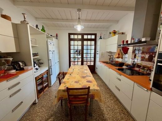 Luxury home in Lunel, Hérault