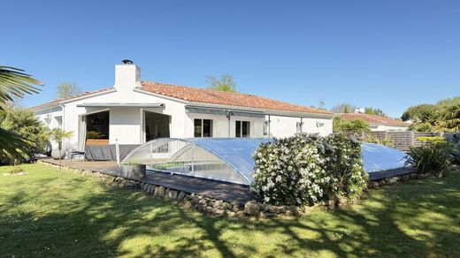 Luxury home in Sainte-Foy, Vendée