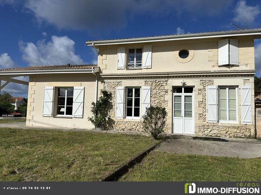 Luxury home in Lacanau, Gironde
