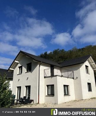 Casa di lusso a Viviers-du-Lac, Savoia