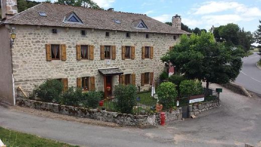 Casa de luxo - Châteauneuf-de-Randon, Lozère