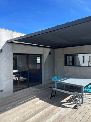 Luxus-Haus in Martignargues, Gard