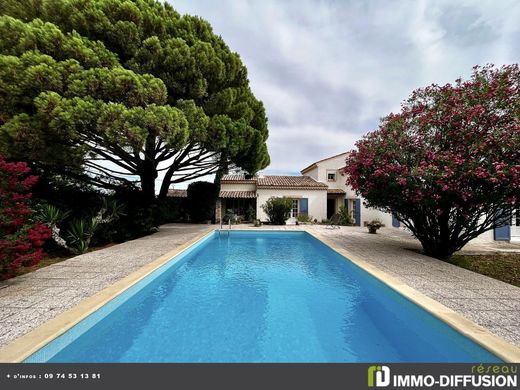 Luxury home in Saint-Paulet-de-Caisson, Gard