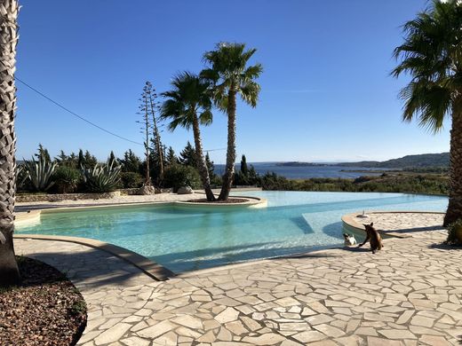 Luxury home in Narbonne, Aude