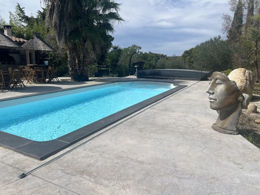 Luxe woning in Mèze, Hérault