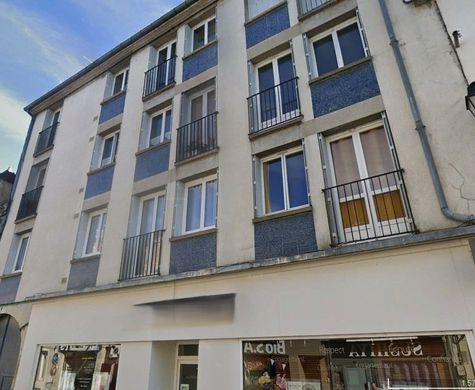 Complexos residenciais - Saint-Amand-Montrond, Cher