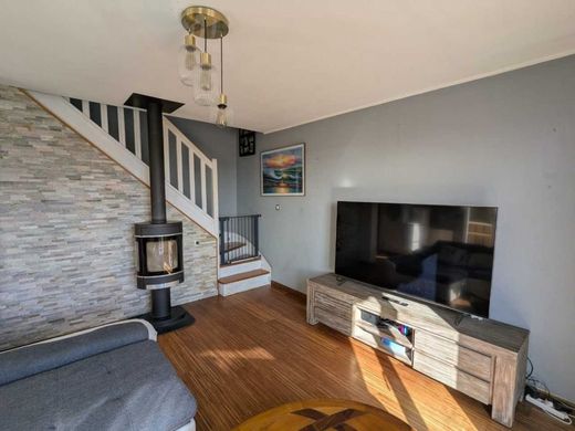 Maison de luxe à Péron, Ain