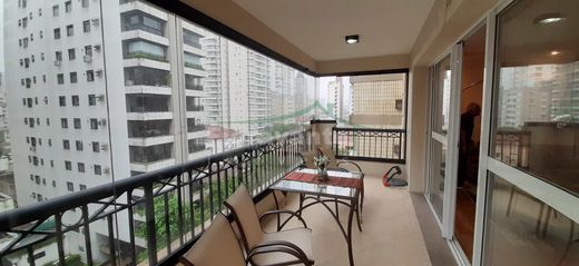 아파트 / Santos, São Paulo