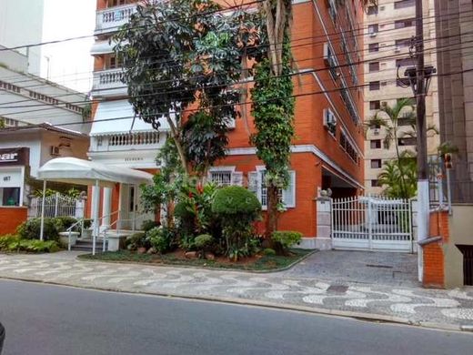 Apartment / Etagenwohnung in Santos, São Paulo