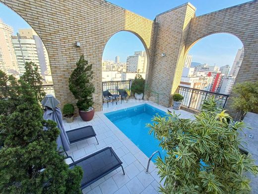 아파트 / Santos, São Paulo