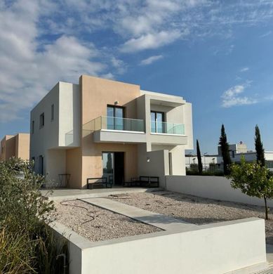 ‏בית חד-משפחתי ב  Paphos, Paphos District