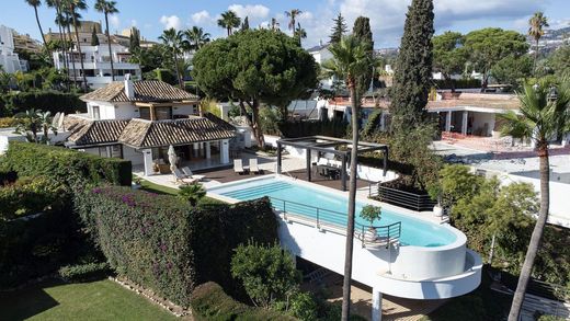 Detached House in Nueva Andalucia, Malaga