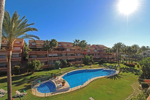 Appartamento a Puerto Banús, Málaga