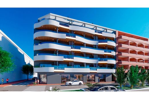 Penthouse in Torrevieja, Alicante