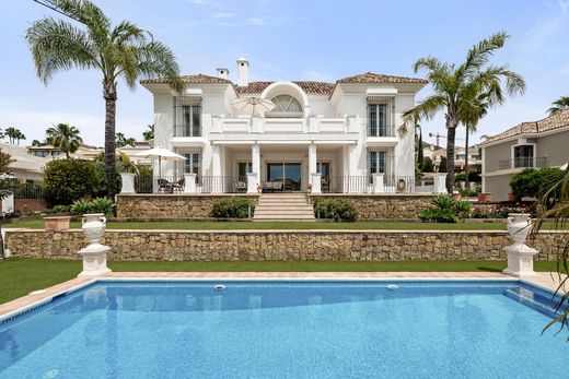 Einfamilienhaus in Sierra Blanca, Málaga