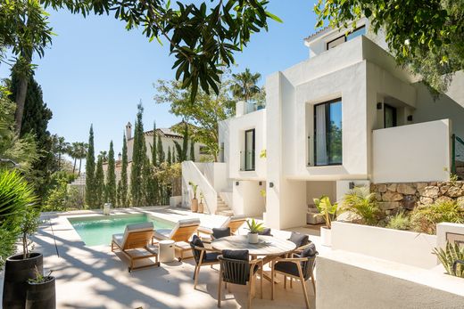 Casa Independente - Nueva Andalucia, Málaga