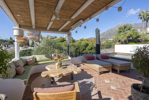 Townhouse in The Golden Mile, Malaga