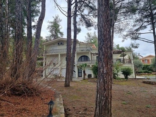 Detached House in Moniátis, Limassol District
