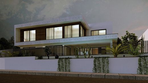 Detached House in Ágios Athanásios, Limassol District