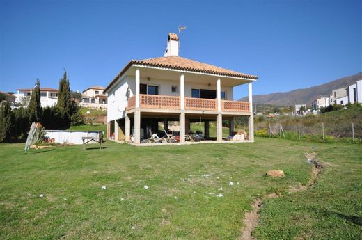 Detached House in Estepona, Malaga