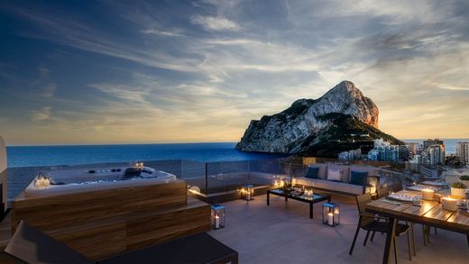 Apartment / Etagenwohnung in Calp, Alicante