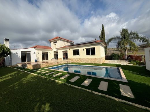 Detached House in Monagroúlli, Limassol District