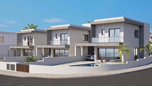 Detached House in Chlórakas, Paphos District