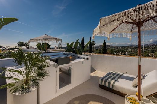 Townhouse in Nueva Andalucia, Malaga