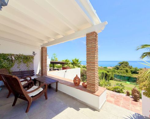 Semidetached House in Estepona, Malaga