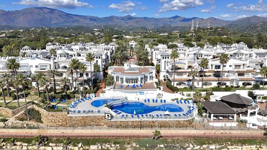 Penthouse in Estepona, Malaga