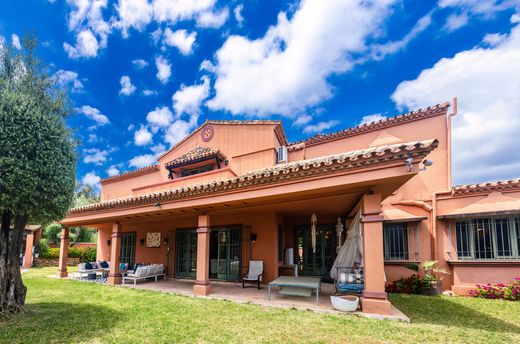 Einfamilienhaus in Nueva Andalucia, Málaga