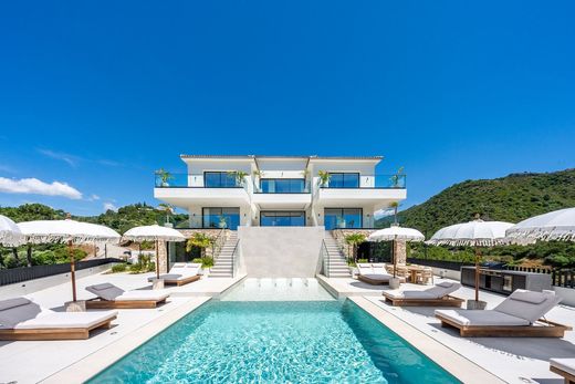 Detached House in Benahavís, Malaga