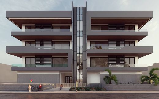 Residential complexes in Káto Polemídia, Limassol District