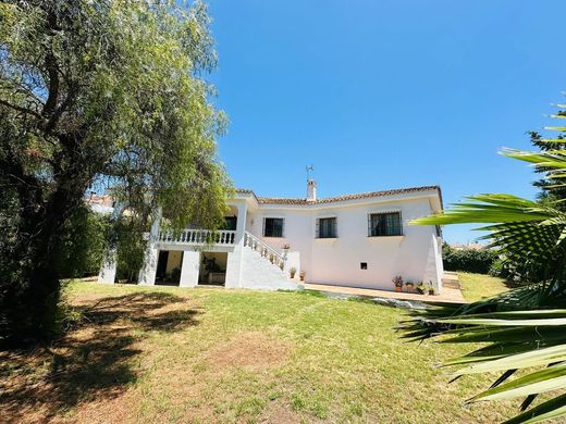 Detached House in Estepona, Malaga