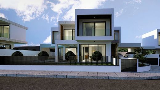Detached House in Ágios Athanásios, Limassol District