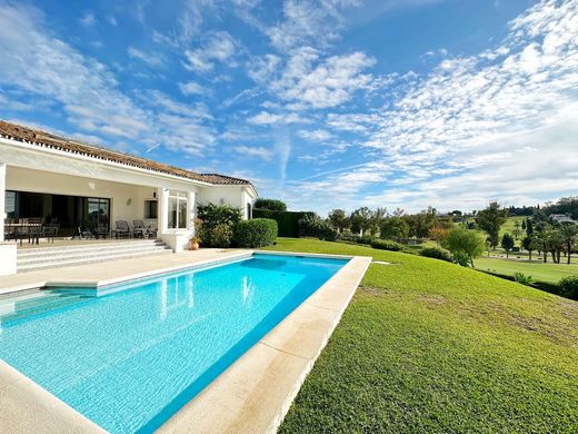 Detached House in El Paraíso, Malaga