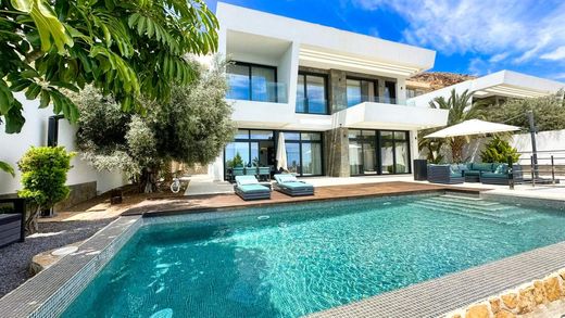 Villa in Finestrat, Provincia de Alicante