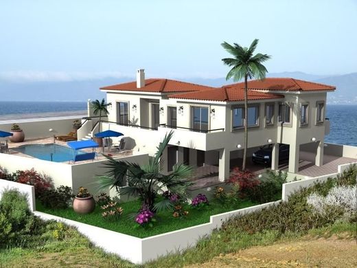 Casa Unifamiliare a Neo Chorio, Néo Chorió