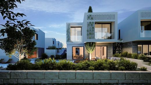 Detached House in Chlórakas, Paphos District